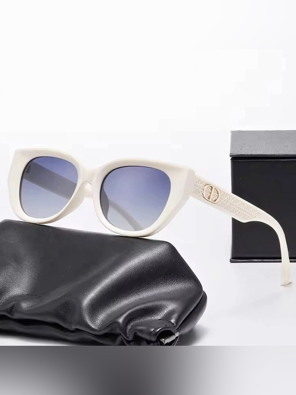 New Diamond Sunglasses Diamond White & Black